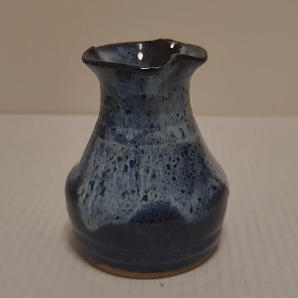Beautiful Signed Pottery Vase
